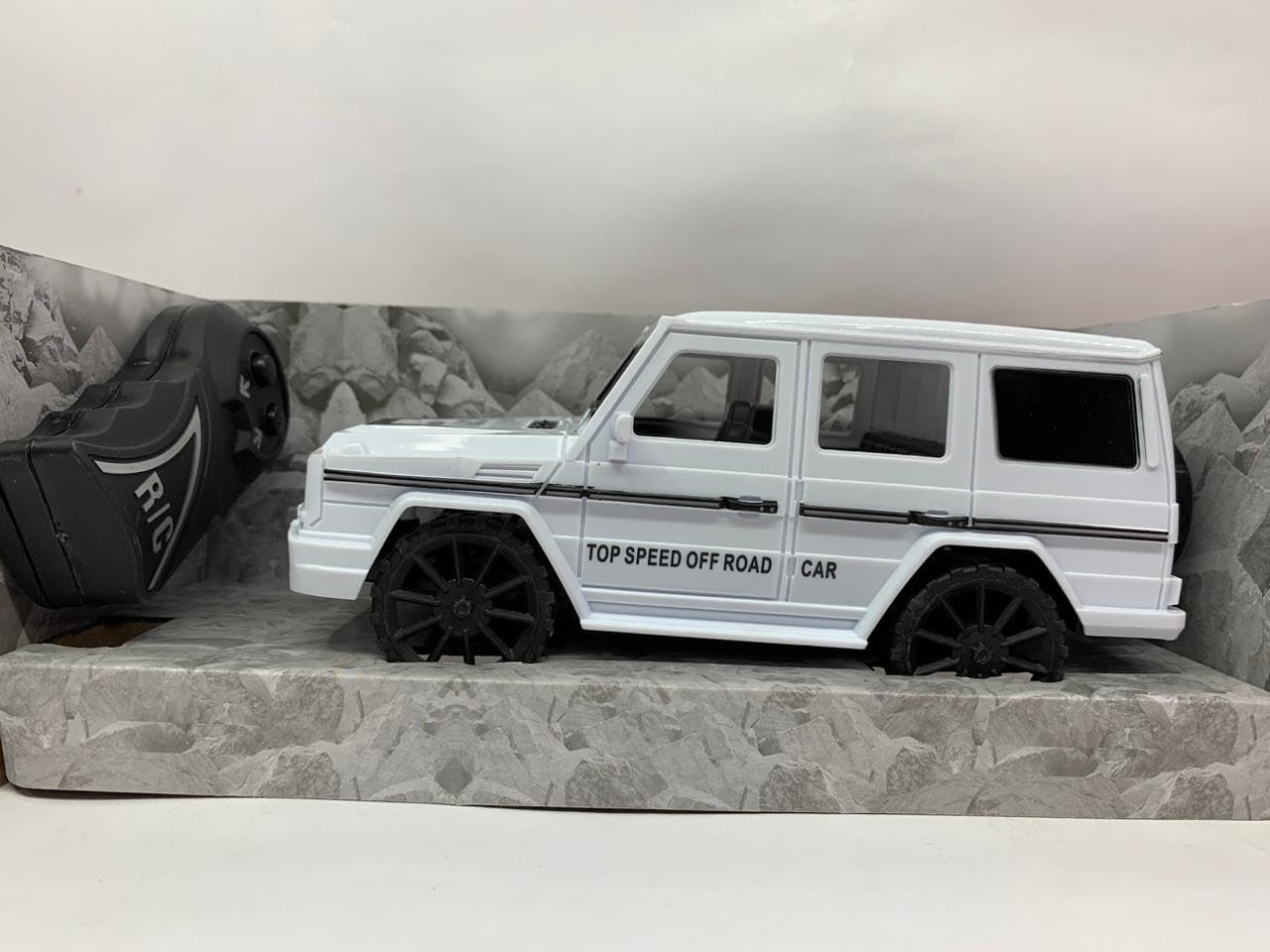 Mercedes-Benz G-Class R/C Auto – 1:14 Skala (Bela) - Image 3